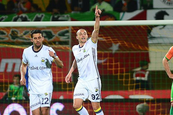 Fenerbahçe, Aytemiz Alanyaspor'u mağlup etti