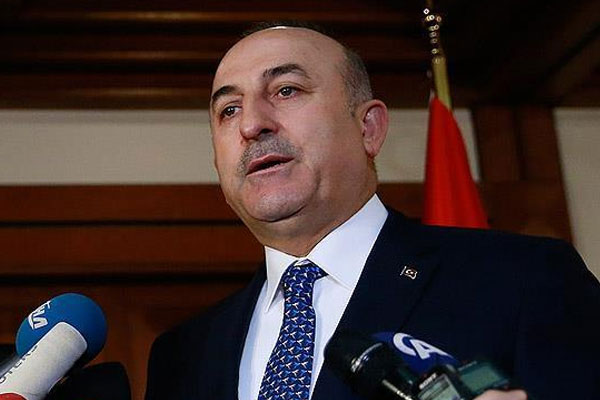 Hollanda Çavuşoğlu'nun uçuş iznini iptal etti