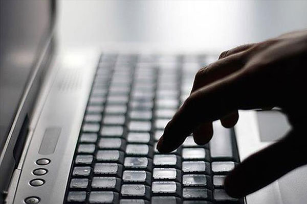 'İran'da sosyal medya uygulamaları kapatılabilir'