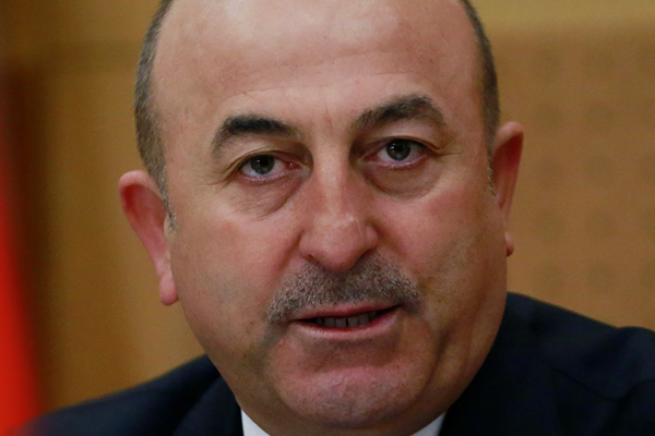 Çavuşoğlu'ndan Hollanda'ya: Size yeni laleler gönderelim, adam olursunuz biraz