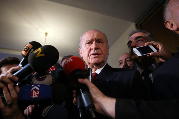 Bahçeli'den Hollanda'daki MHP teşkilatına eylem emri!