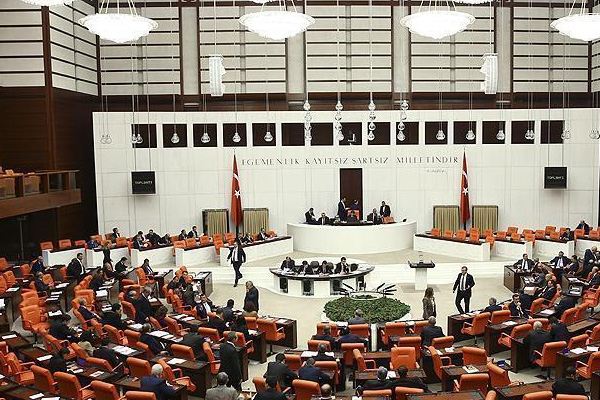 TBMM çalışmalarına ara verecek