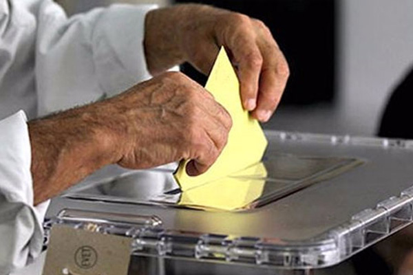 'Hem Türk hem Danimarkalı olunamaz'