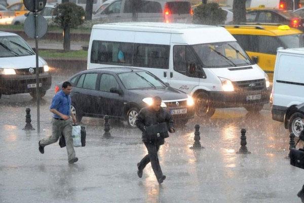 İstanbul için kuvvetli sağanak uyarısı