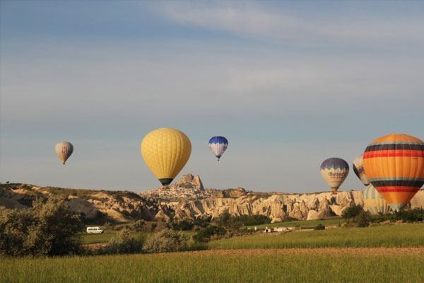 Kapadokya’da balonlar sert iniş yaptı: 49 yaralı