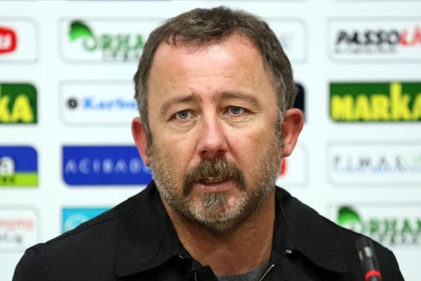 Sergen Yalçın: Beşiktaş'a gelmem için niye erken olsun?