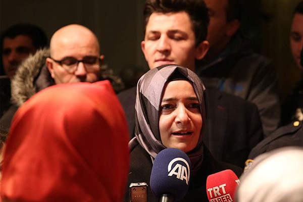 Bakan Kaya, Hollanda'nın yaptıklarını BM'de anlatacak