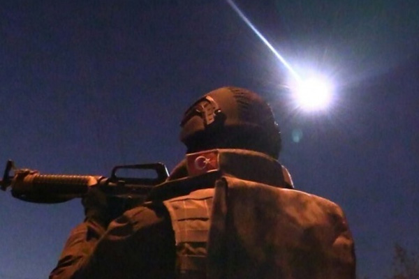 Suriye sınırında patlama: Yaralı askerler var