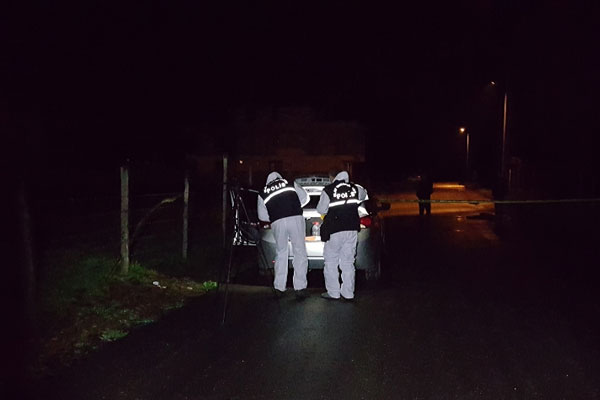 Okul müdürüne aracında infaz