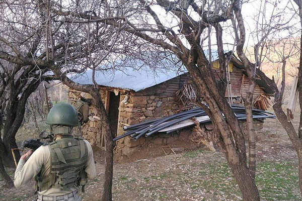 PKK operasyonunda 390 kilo uyuşturucu yakalandı