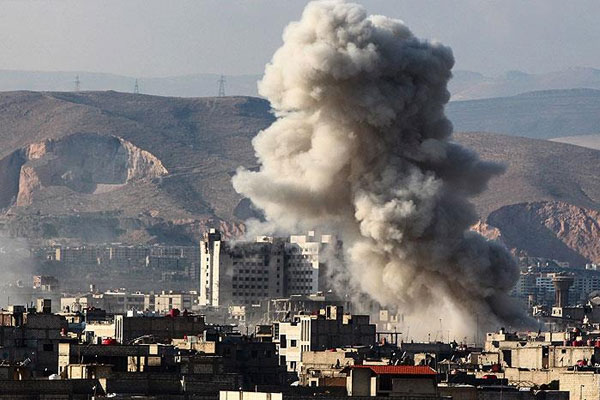 Esed güçleri İdlib'e vakum bombasıyla saldırdı