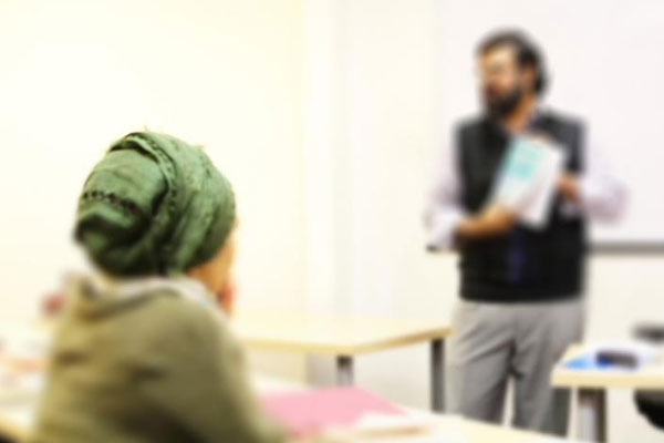 Avusturya'da bir okuldan dini sembollere yasak