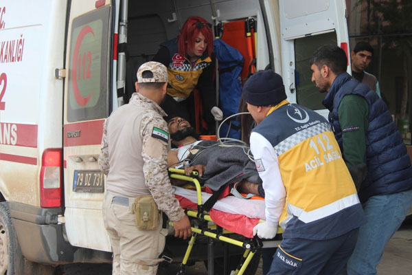Yaralı ÖSO askerleri Kilis’e getirildi