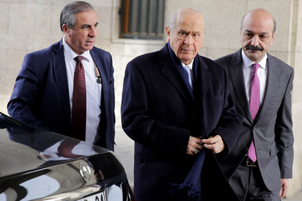 Bahçeli: Mülteciler silah olarak kullanılmamalı