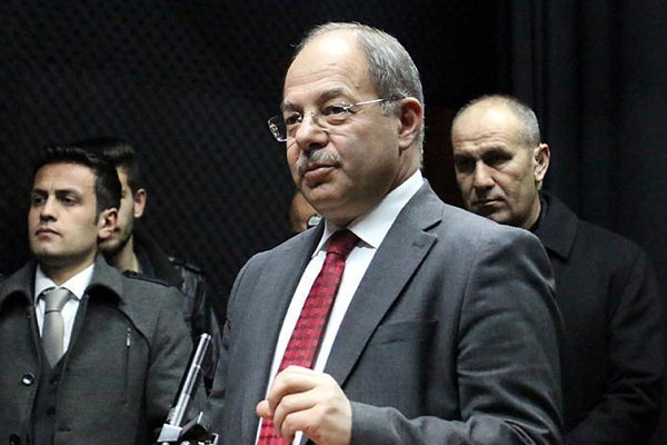 Akdağ: Bir direksiyon başında iki şoför olmaz