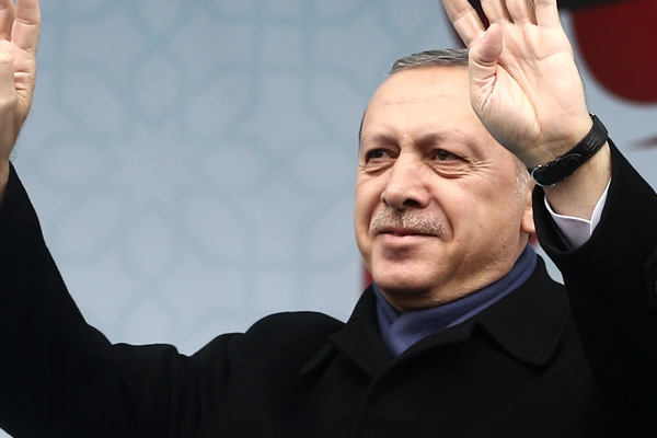 Erdoğan'dan Avrupa'ya başörtüsü tepkisi: Sıkıysa kipayı da yasaklasana