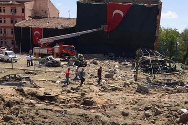 Emniyet müdürlüğüne saldıran PKK'lı yakalandı