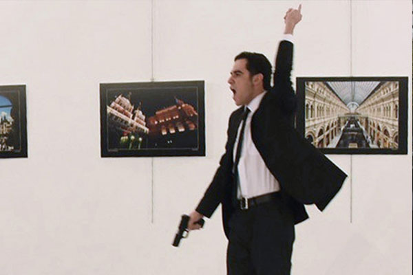 Karlov'un katilinin adına banka hesabı açılmış