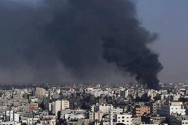İsrail'den Gazze'ye top atışı