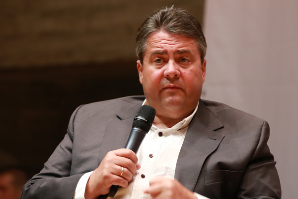 Almanya: Türkiye AB üyeliğinden her zamankinden daha uzak