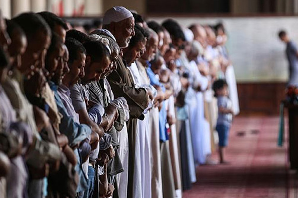 Mısır'da Türkiye'yi savunan imama 'uzaklaştırma'