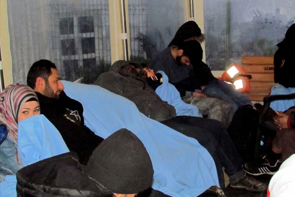 Çeşme’de 105 sığınmacı yakalandı