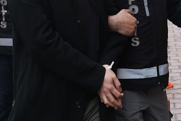 4 ilde FETÖ operasyonu: 25 gözaltı