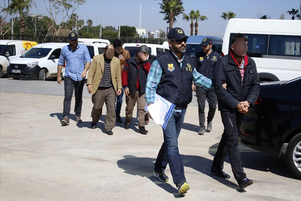 Antalya’da IŞİD operasyonu: 5 gözaltı