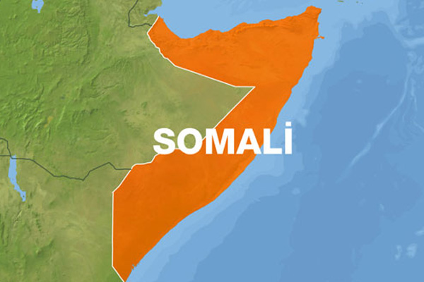 Mogadişu'da patlama: Ölüler var