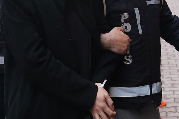 Bylock kullanan öğretmenlere operasyon