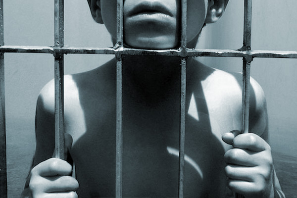 'Annem görüşüme gelirdi. Ona dokunamazdım...'