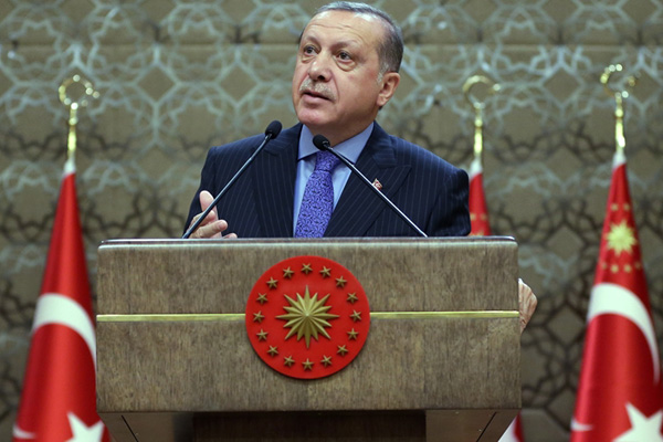 Erdoğan'dan Merkel'e Deniz Yücel yanıtı: PKK'lıları verdiniz mi?