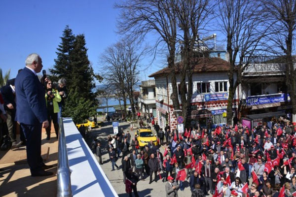 CHP’li Başkan: Bu güzel hava ’evet’in habercisidir