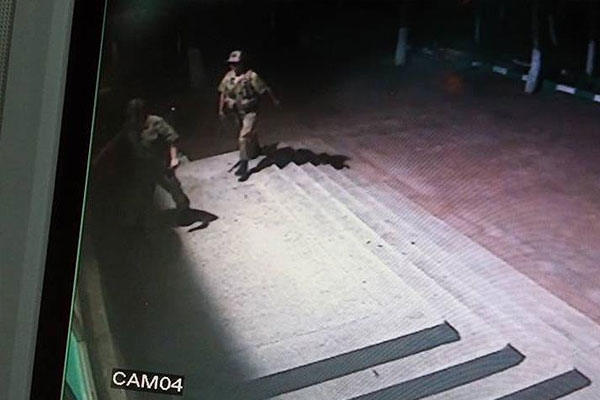 'Yarbay selaları susturmaya gittiğini söyledi'