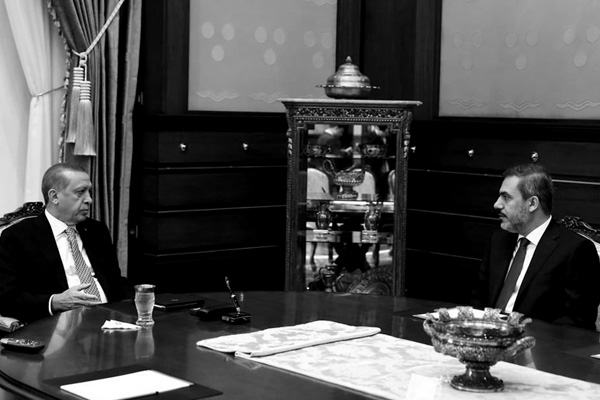 Erdoğan, Hakan Fidan'a sordu: Gülen CIA ile...