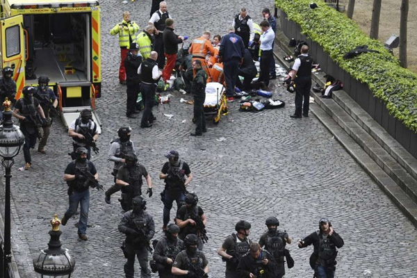 Yeni Şafak yazarından 'Londra saldırısı' yorumu: Abartmayın