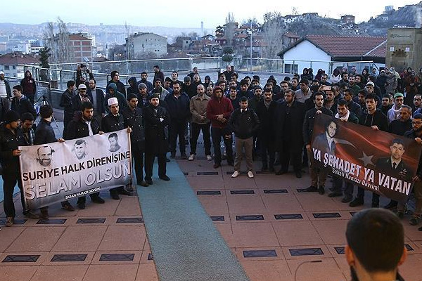 İsrail'in 'ezan yasağı' protesto edildi