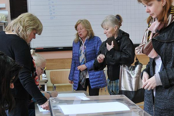 Bulgaristan seçiminde Türklere sandık oyunu