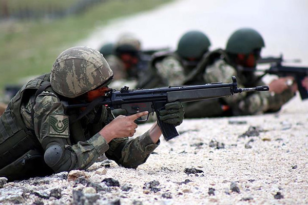 Hakkari'de 3 PKK'lı etkisiz hale getirildi