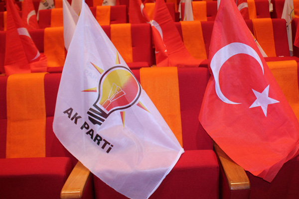 MHP ve HDP'den AK Parti'ye geçtiler
