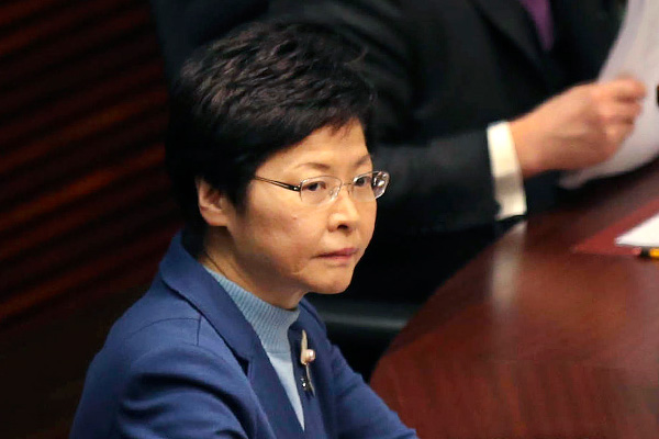 Hong Kong'un yeni lideri: Carrie Lam