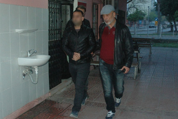 6 ilde öğretmenlere FETÖ operasyonu