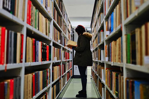 Kütüphanelere yeni saat düzeni