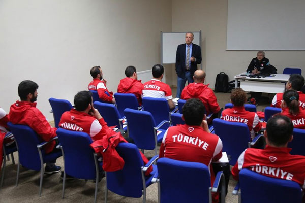 İstanbul'un futbolcu fabrikası açılıyor