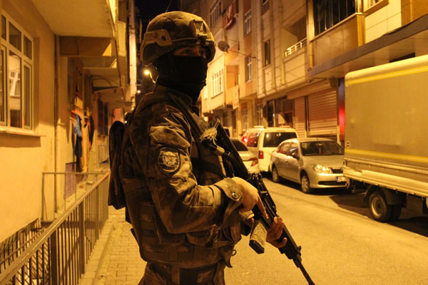 İstanbul’da helikopter destekli uyuşturucu operasyonu