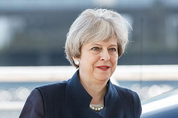 İngiltere Başbakanı'ndan 'Brexit'e imza