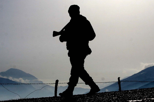 Cudi Dağında 11 sığınak imha edildi