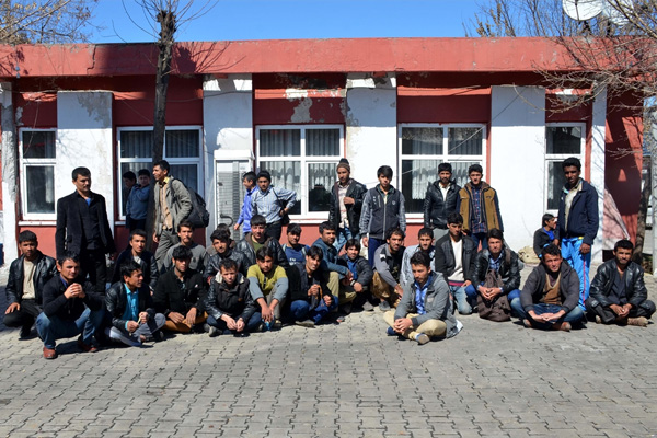 Muş'ta 85 kaçak yakalandı