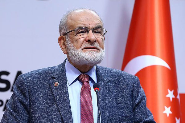 Saadet Partisi'nden referandum kitapçığı