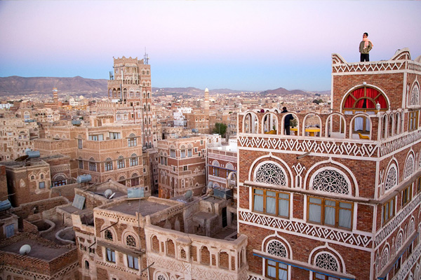 'Bu coğrafyaya yabancılar gibi dışarıdan ve tepeden bakma lüksüne sahip değiliz'